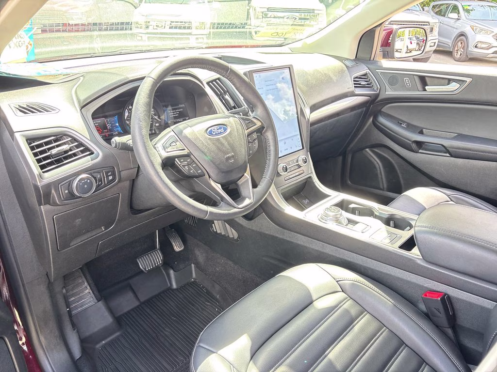 2024 Burgundy Velvet Metallic Tinted Clearcoat Ford Edge SEL AWD SUV