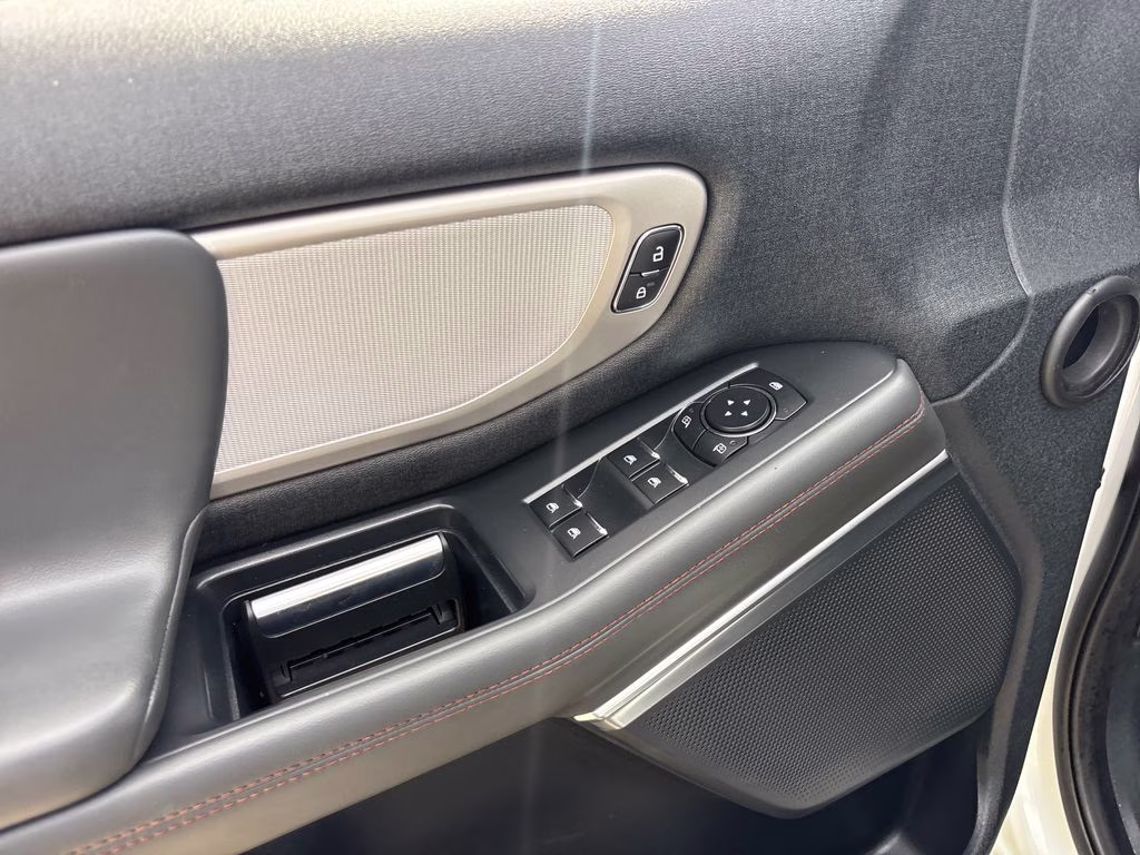 2025 Oxford White Ford Expedition Max Active RWD SUV
