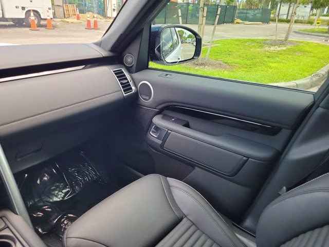2025 Land Rover Discovery S - Photo 18
