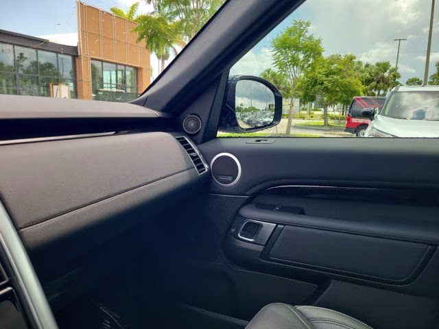 2025 Land Rover Discovery S - Photo 33