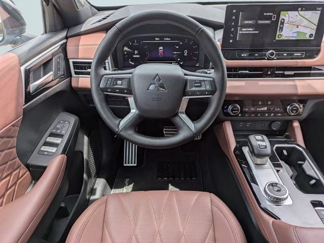 2026 Moonstone Mitsubishi Outlander SEL FWD SUV