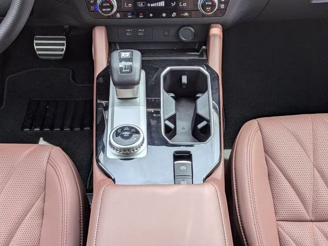 2026 Moonstone Mitsubishi Outlander SEL FWD SUV