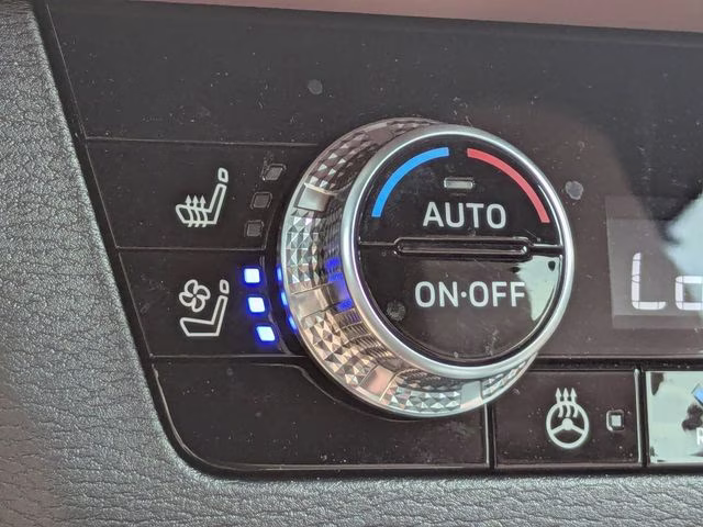 2026 Moonstone Mitsubishi Outlander SEL FWD SUV