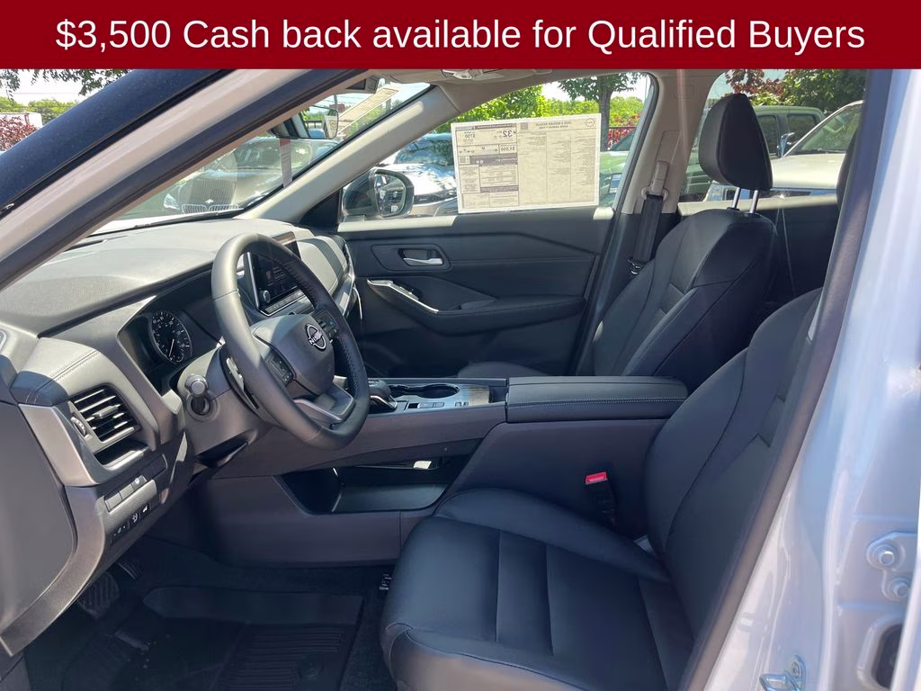 2026 Everest White Pearl Tricoat Nissan Rogue Dark Armor FWD SUV