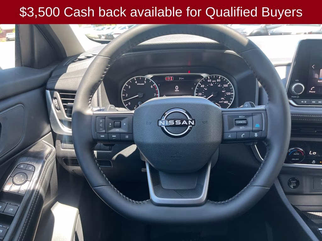 2026 Everest White Pearl Tricoat Nissan Rogue Dark Armor FWD SUV