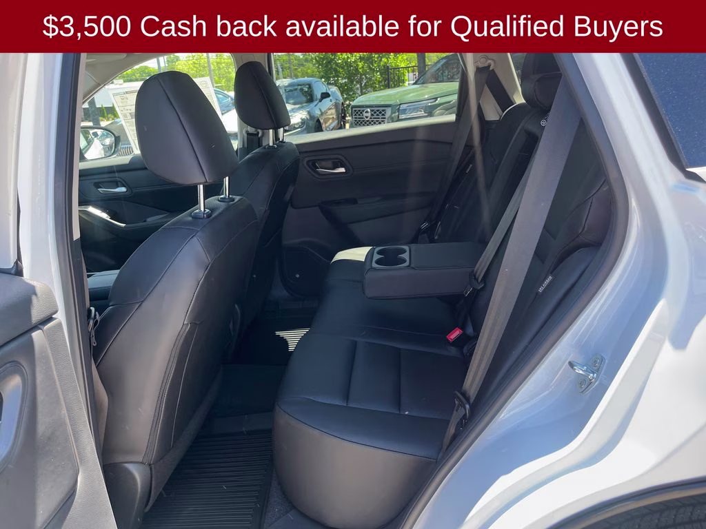 2026 Everest White Pearl Tricoat Nissan Rogue Dark Armor FWD SUV