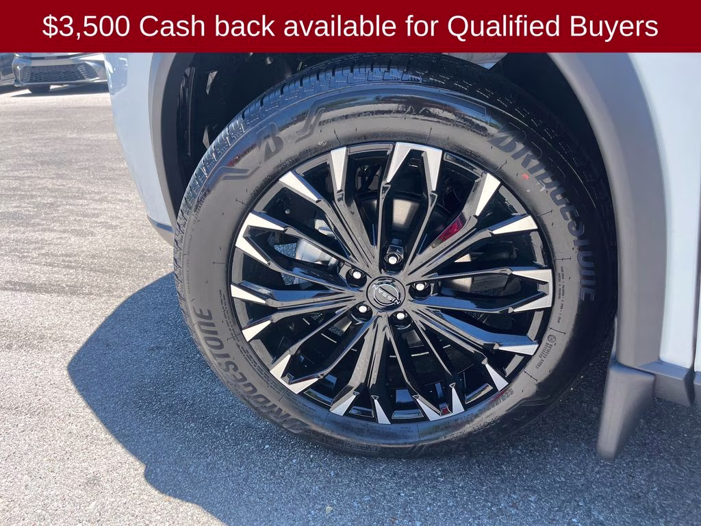 2026 Everest White Pearl Tricoat Nissan Rogue Dark Armor FWD SUV