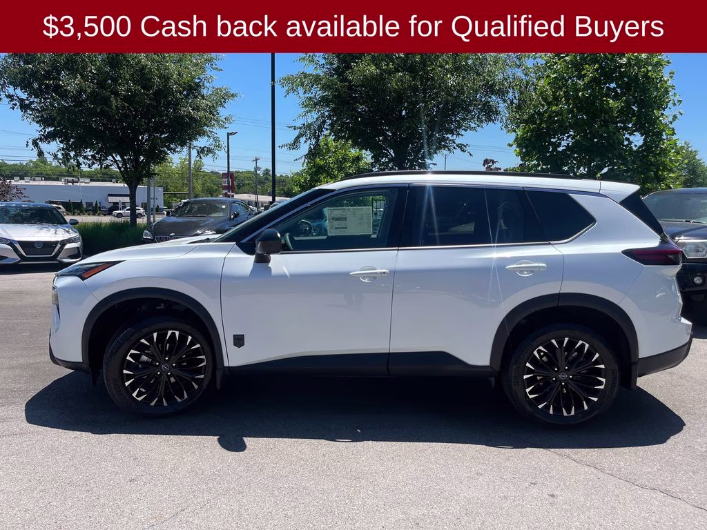 2026 Everest White Pearl Tricoat Nissan Rogue Dark Armor FWD SUV