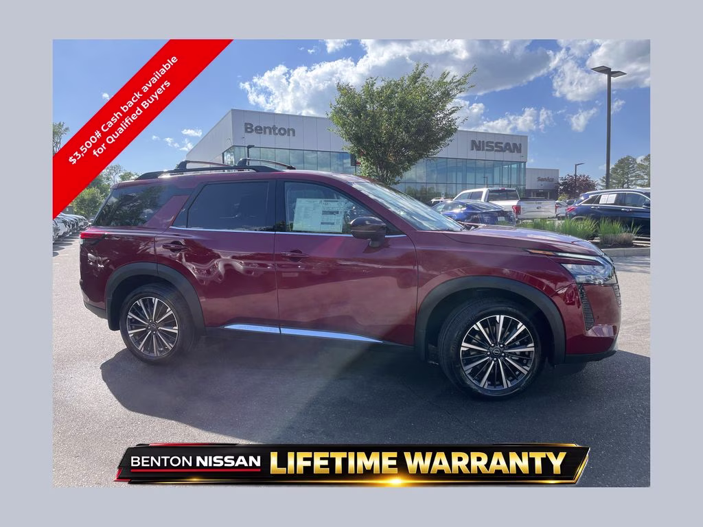 2026 Nissan Pathfinder Platinum 4WD's photo