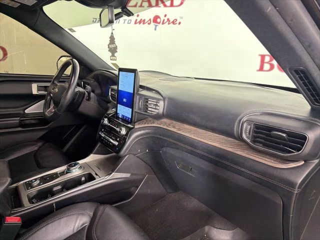 2021 Black Metallic Ford Explorer Platinum 4X4 SUV