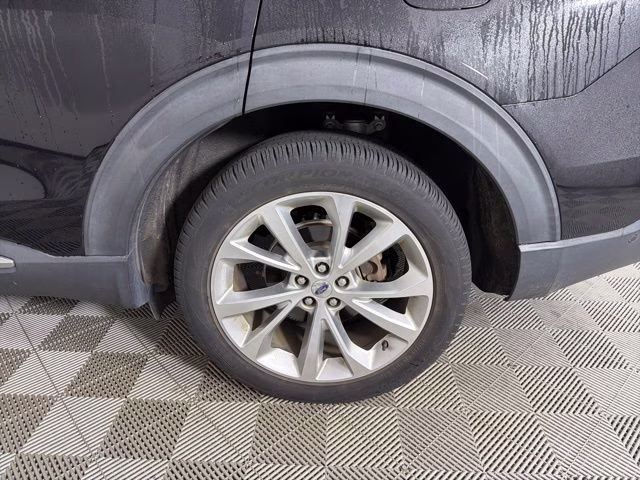 2021 Black Metallic Ford Explorer Platinum 4X4 SUV