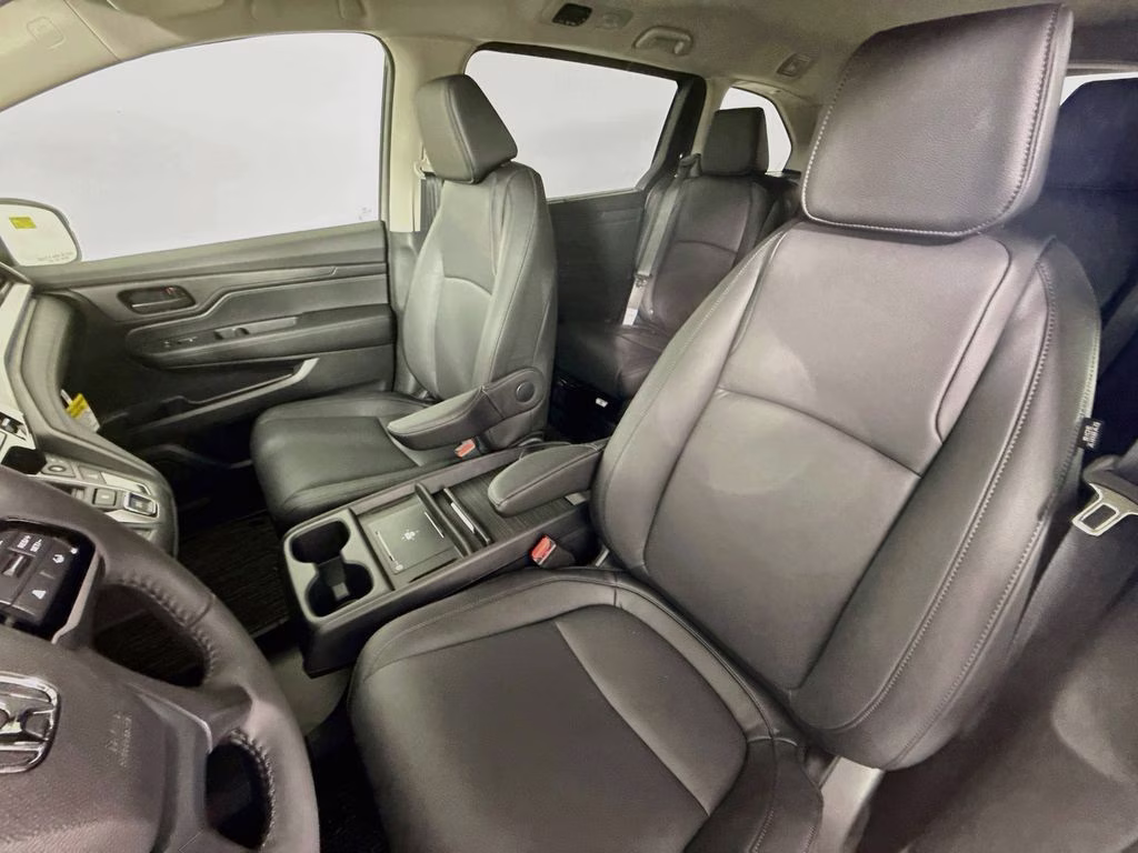 2026 Crystal Black Pearl Honda Odyssey EX-L FWD Van