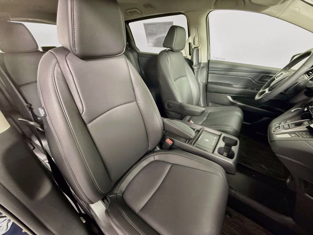 2026 Crystal Black Pearl Honda Odyssey EX-L FWD Van