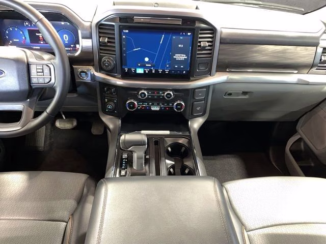 2025 Iconic Silver Metallic Ford F-150 Lariat 4X4 Truck