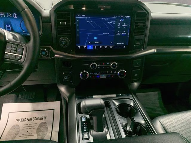 2025 White Metallic Ford F-150 Lariat 4X4 Truck