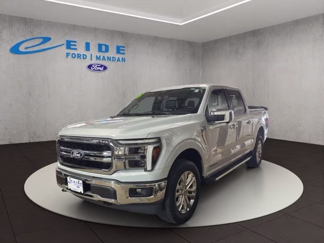 2025 White Metallic Ford F-150 Lariat 4X4 Truck