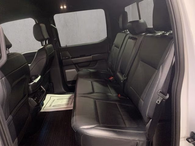 2025 White Metallic Ford F-150 Lariat 4X4 Truck