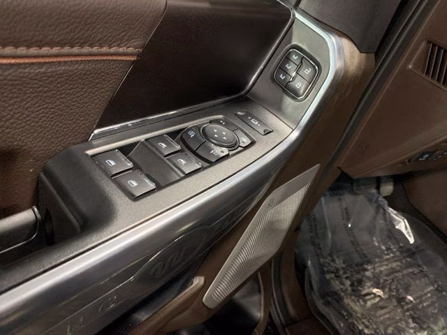 2025 Black Metallic Ford F-150 King Ranch 4X4 Truck