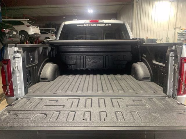 2025 Iconic Silver Metallic Ford F-150 Lariat 4X4 Truck