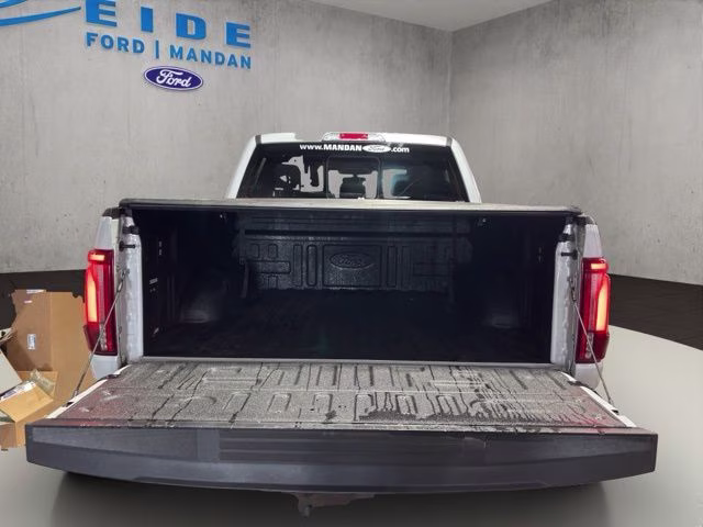 2025 White Metallic Ford F-150 Lariat 4X4 Truck