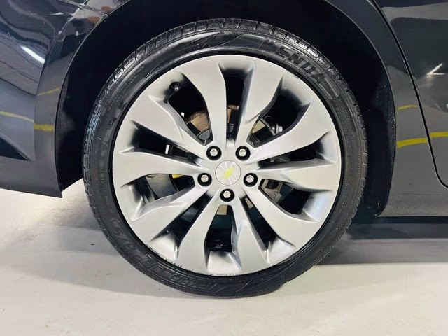 2016 Mosaic Black Metallic Chevrolet Malibu Premier FWD Sedan