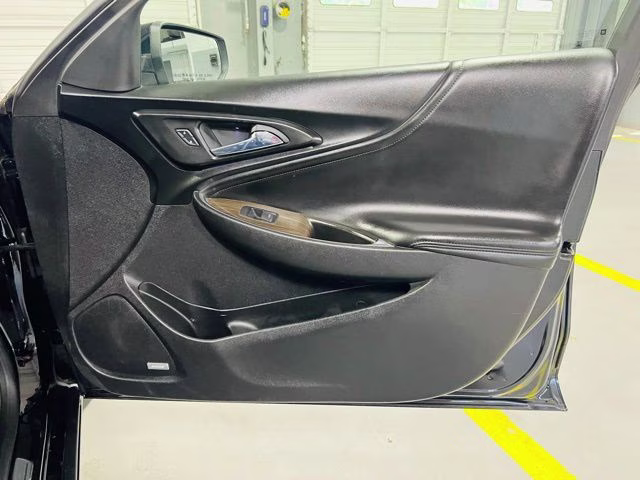 2016 Mosaic Black Metallic Chevrolet Malibu Premier FWD Sedan