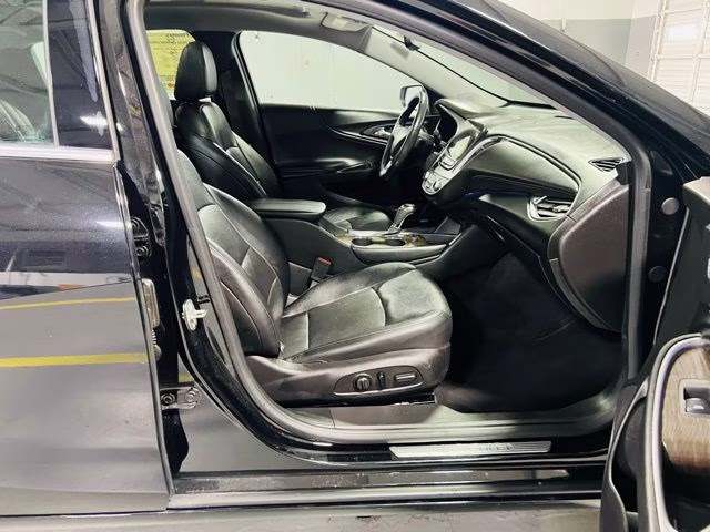2016 Mosaic Black Metallic Chevrolet Malibu Premier FWD Sedan