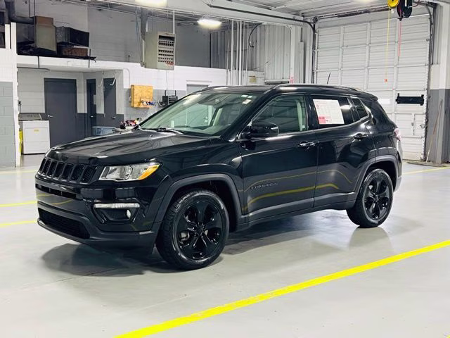 2019 Diamond Black Crystal Pearlcoat Jeep Compass Altitude FWD SUV