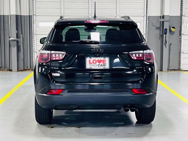 2019 Diamond Black Crystal Pearlcoat Jeep Compass Altitude FWD SUV