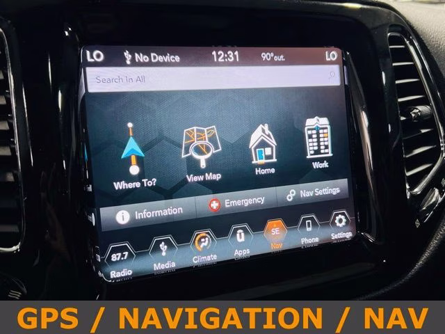 2019 Diamond Black Crystal Pearlcoat Jeep Compass Altitude FWD SUV