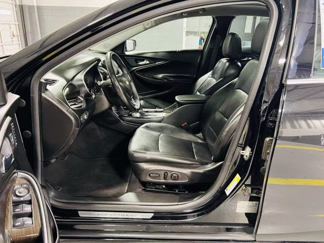 2016 Mosaic Black Metallic Chevrolet Malibu Premier FWD Sedan