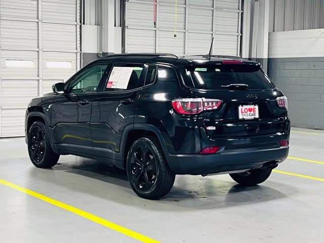 2019 Diamond Black Crystal Pearlcoat Jeep Compass Altitude FWD SUV