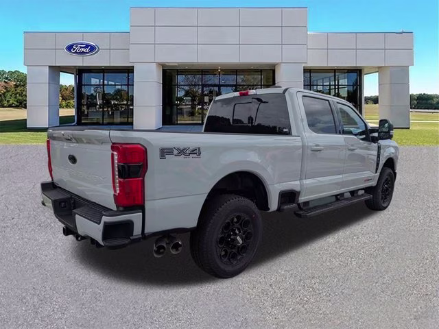 2026 Avalanche Ford Super Duty F-250 SRW LARIAT 4X4 Truck