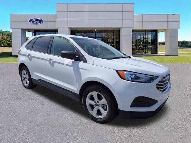 2019 Oxford White Ford Edge SE FWD SUV