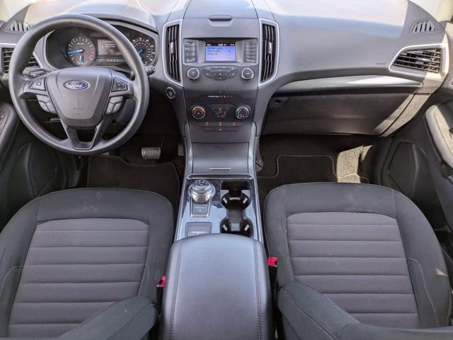 2019 Oxford White Ford Edge SE FWD SUV