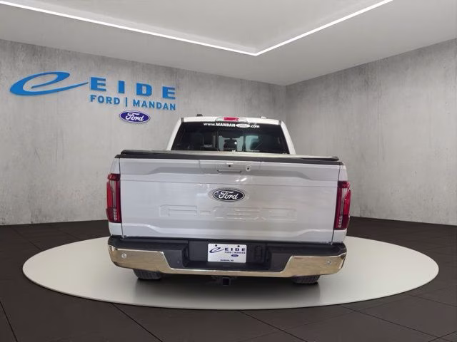 2025 White Metallic Ford F-150 Lariat 4X4 Truck
