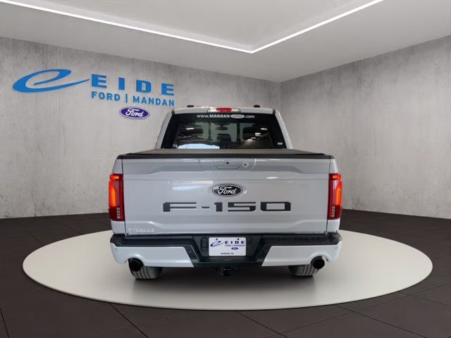 2025 White Metallic Ford F-150 Lariat 4X4 Truck