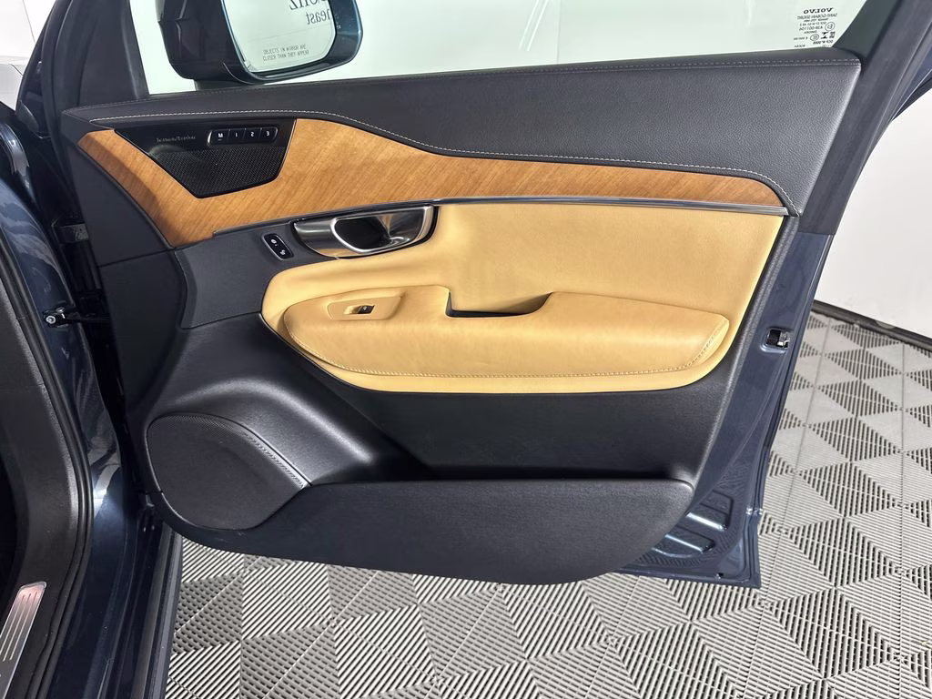 2020 Denim Blue Metallic Volvo XC90 T6 Inscription AWD SUV