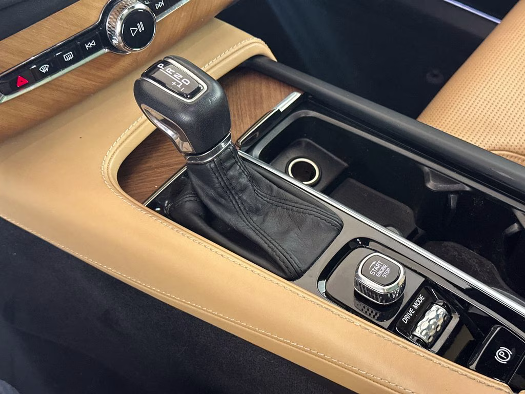 2020 Denim Blue Metallic Volvo XC90 T6 Inscription AWD SUV