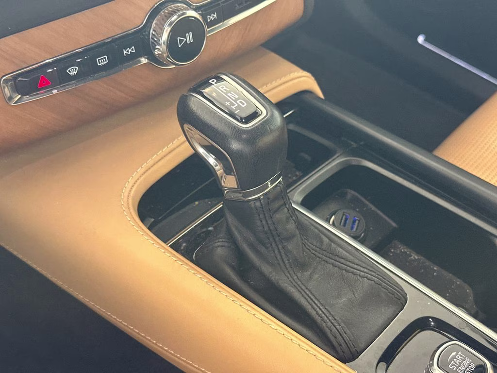 2020 Denim Blue Metallic Volvo XC90 T6 Inscription AWD SUV