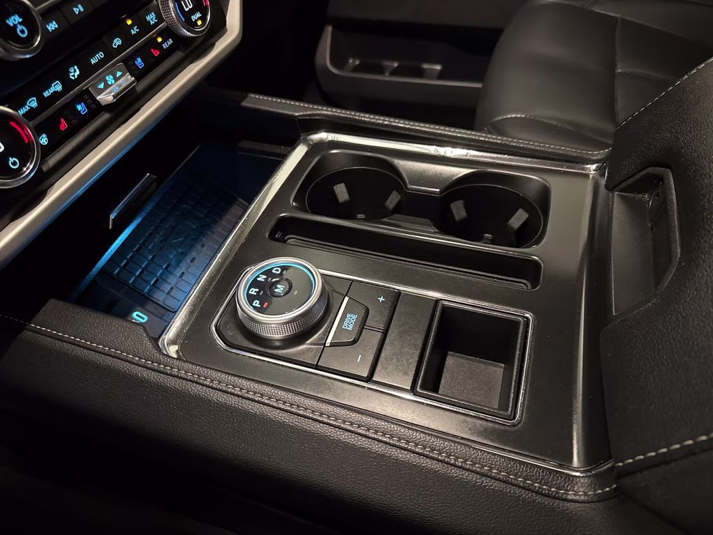 2024 Agate Black Metallic Ford Expedition XLT RWD SUV