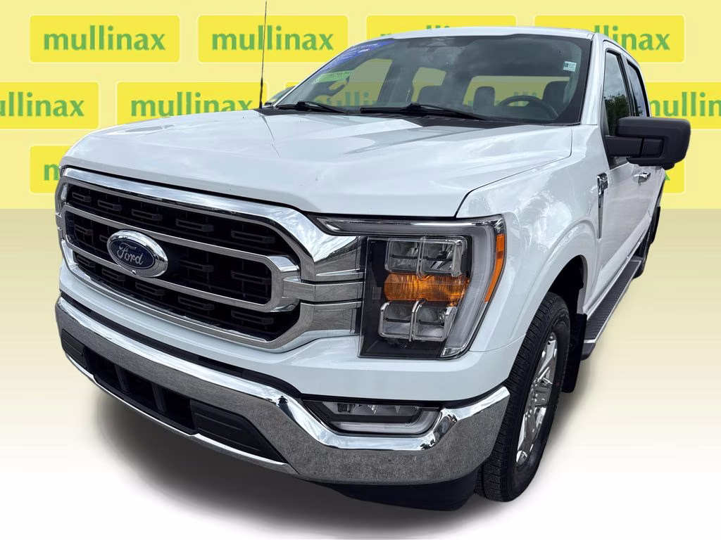 2023 Oxford White Ford F-150 XLT RWD Truck