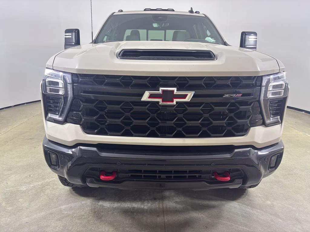 2026 White Sands Chevrolet Silverado 2500HD ZR2 4X4 Truck