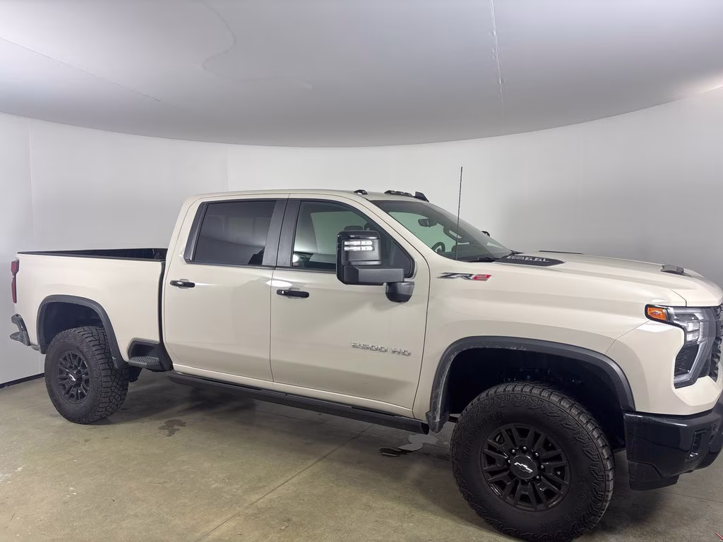 2026 White Sands Chevrolet Silverado 2500HD ZR2 4X4 Truck