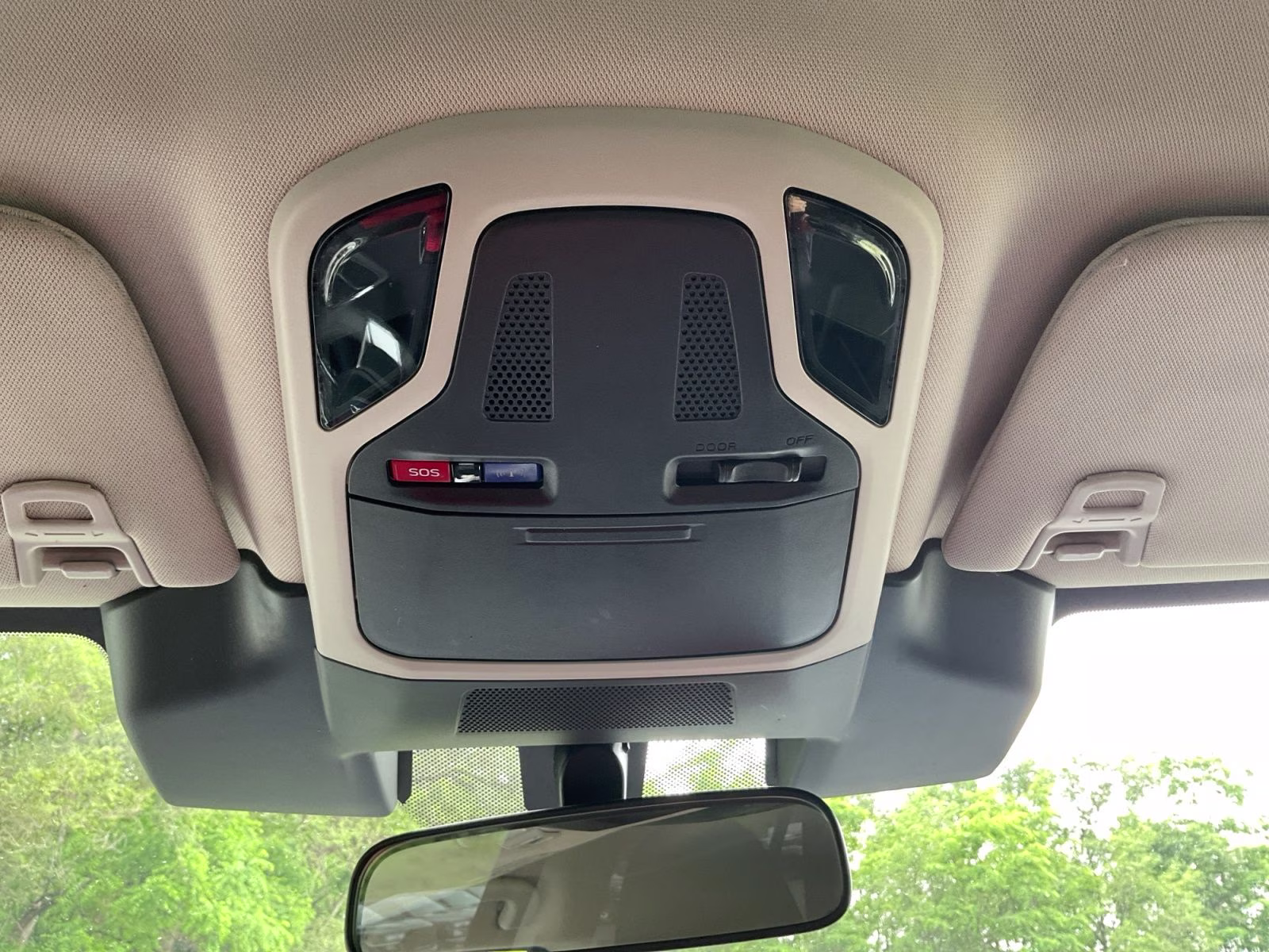 2023 Crystal Black Silica Subaru Outback Premium AWD SUV
