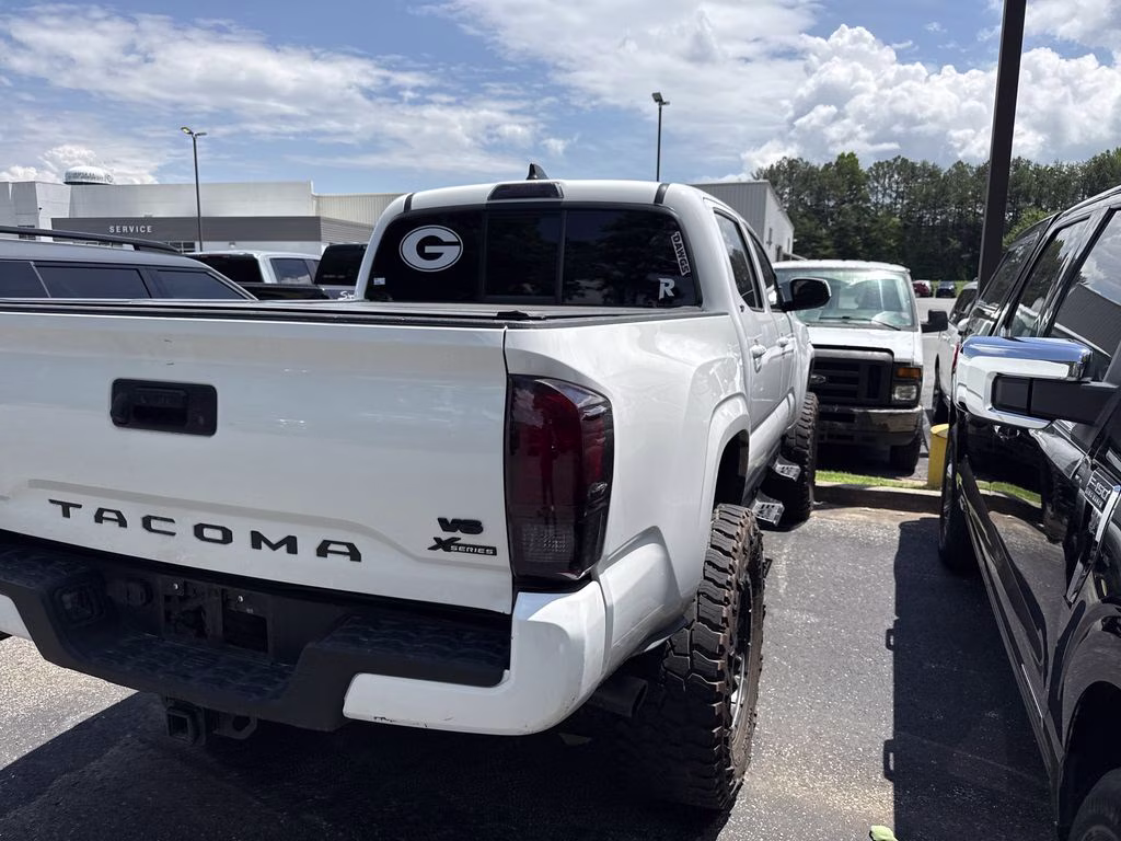2022 White Toyota Tacoma SR 4X4 Truck