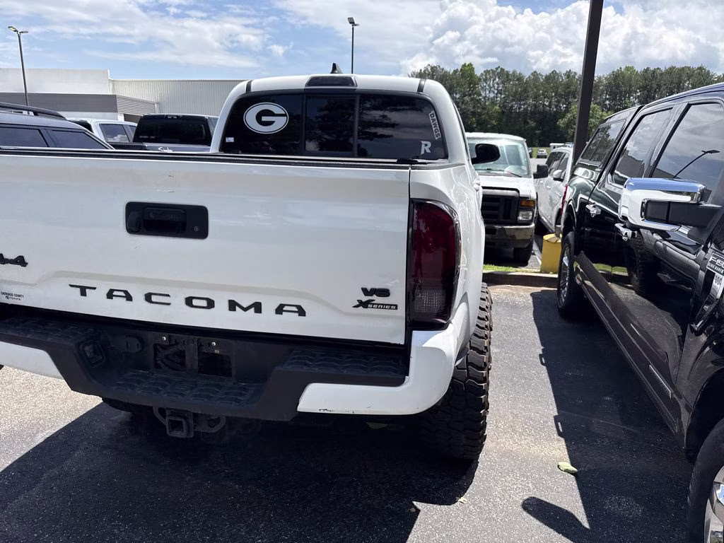2022 White Toyota Tacoma SR 4X4 Truck