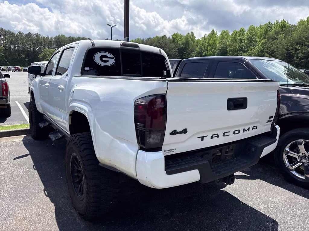 2022 White Toyota Tacoma SR 4X4 Truck