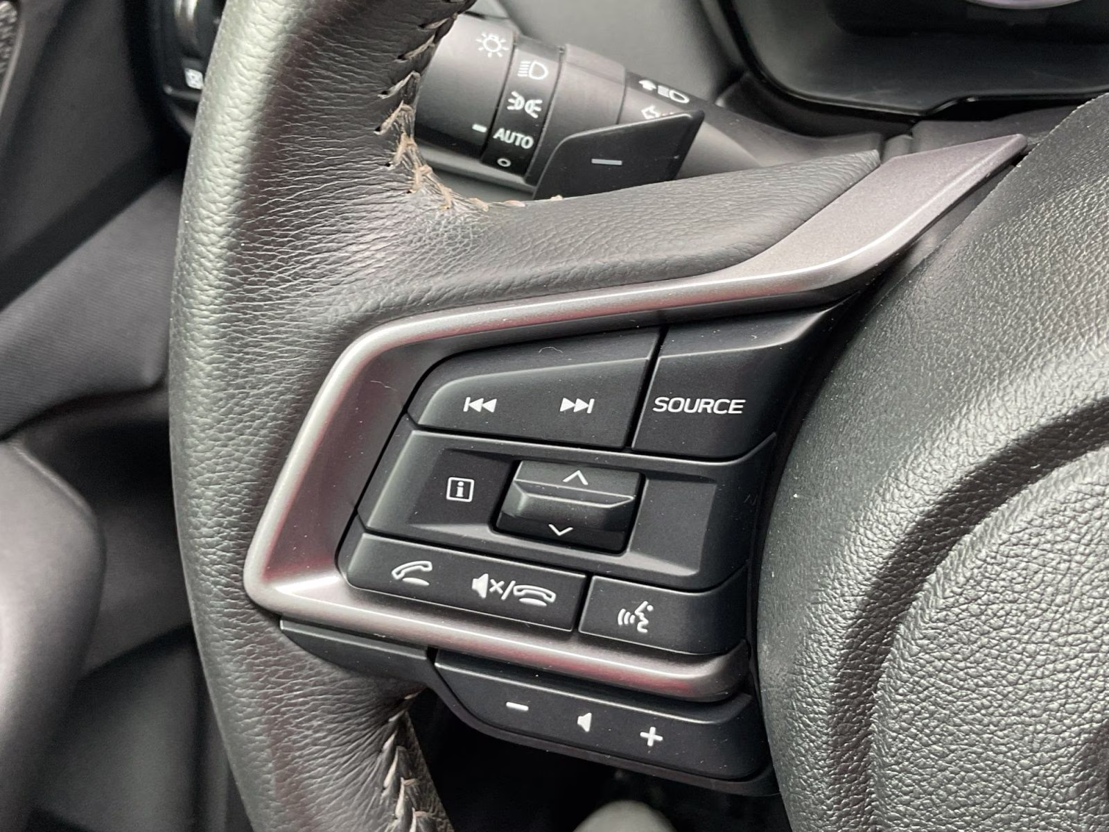 2023 Crystal Black Silica Subaru Outback Premium AWD SUV