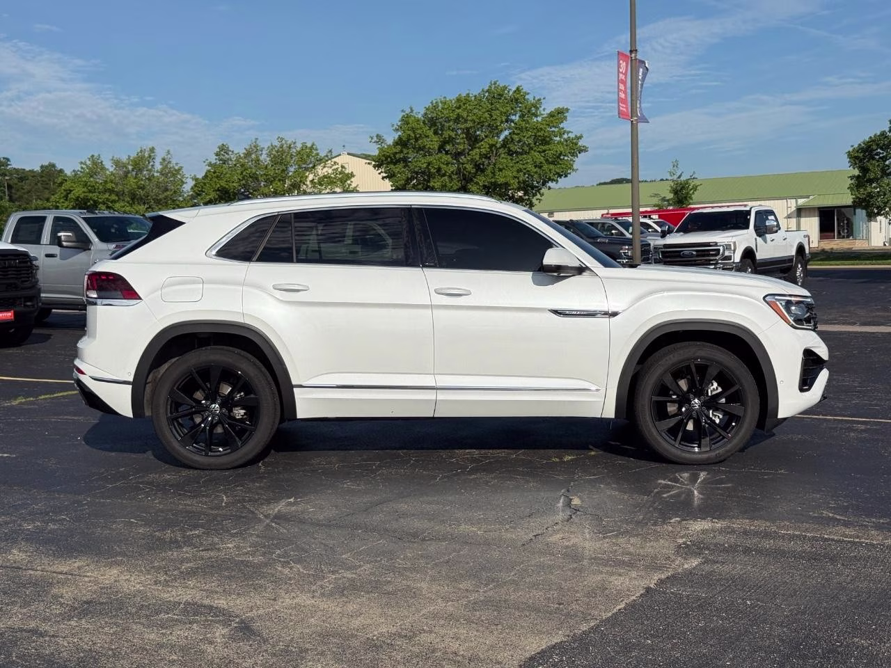 2024 Opal White Pearl Volkswagen Atlas Cross Sport 2.0T SEL Premium R-Line AWD SUV